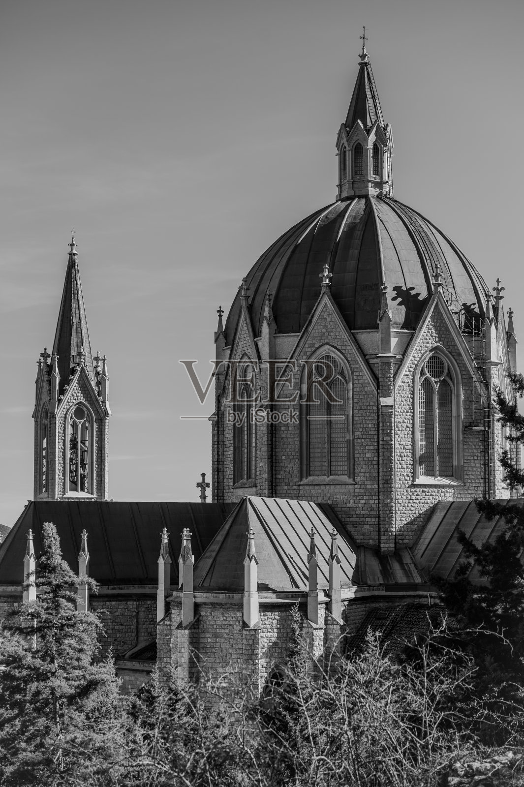 Castelpetroso, Isernia, Molise。阿多罗拉塔圣母的圣所。照片摄影图片