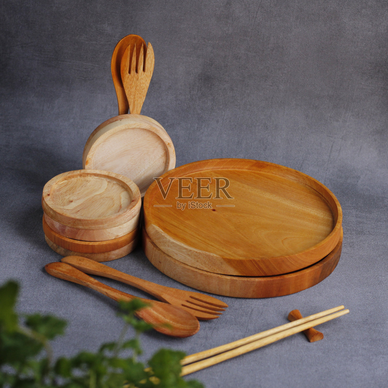 手工木制餐具陈列照片摄影图片