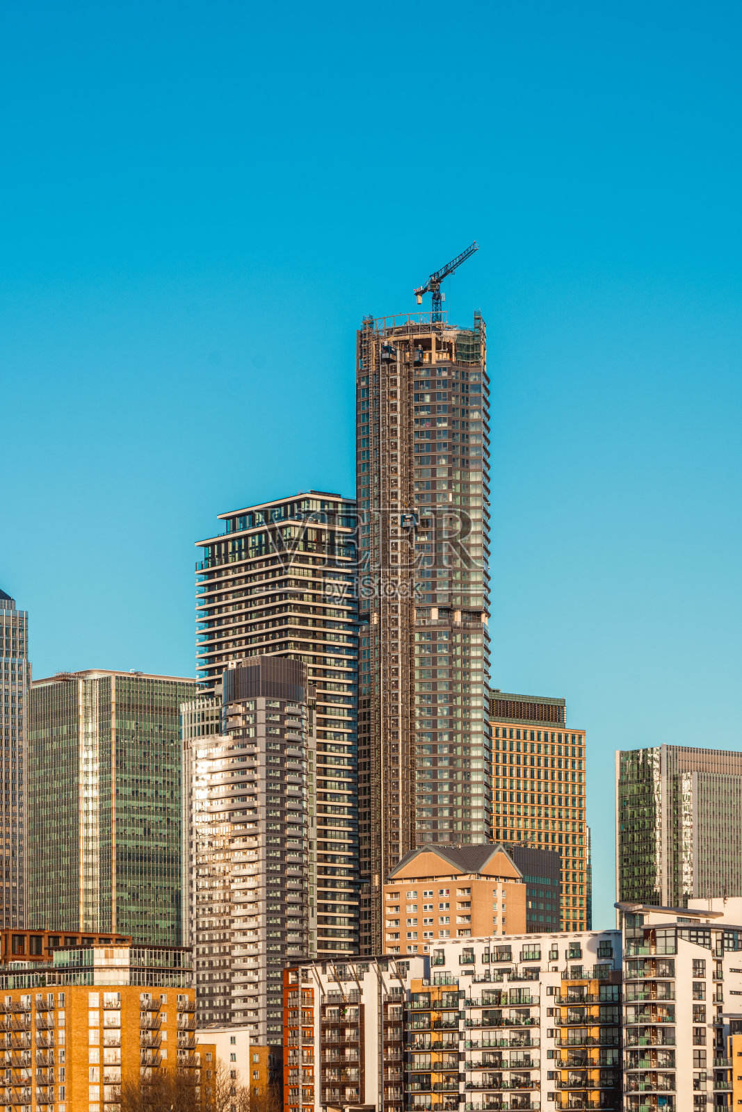 金丝雀码头企业和住宅摩天大楼景观照片摄影图片