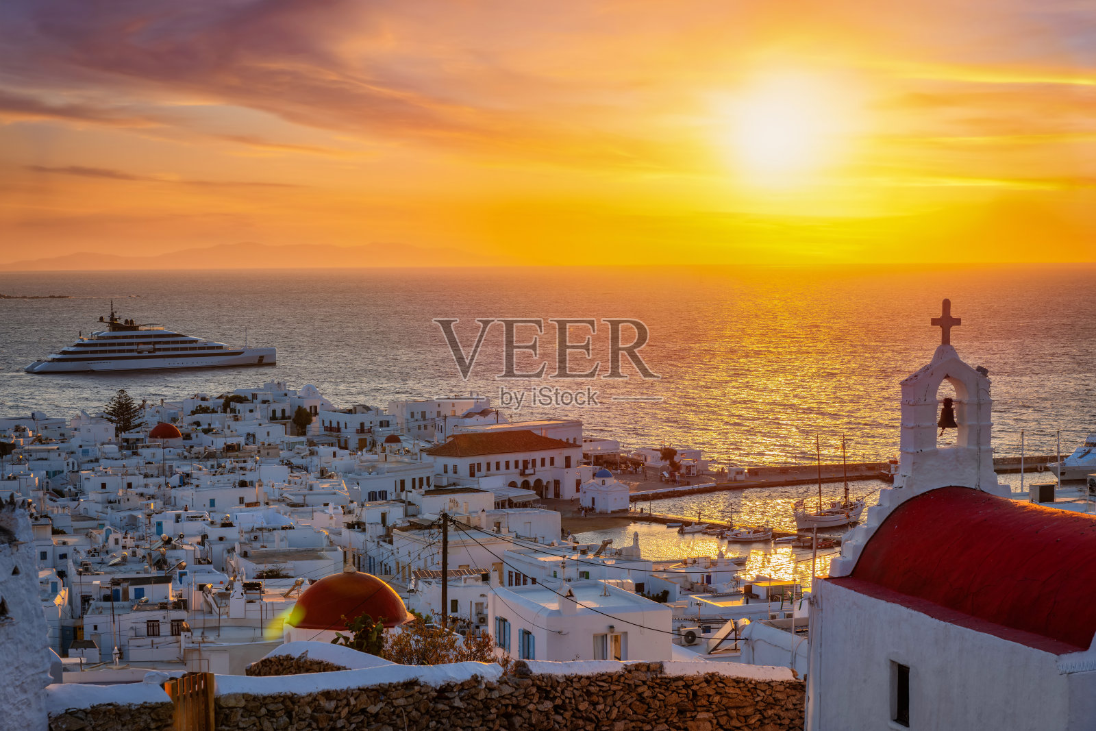 米科诺斯岛镇美丽的日落景色照片摄影图片