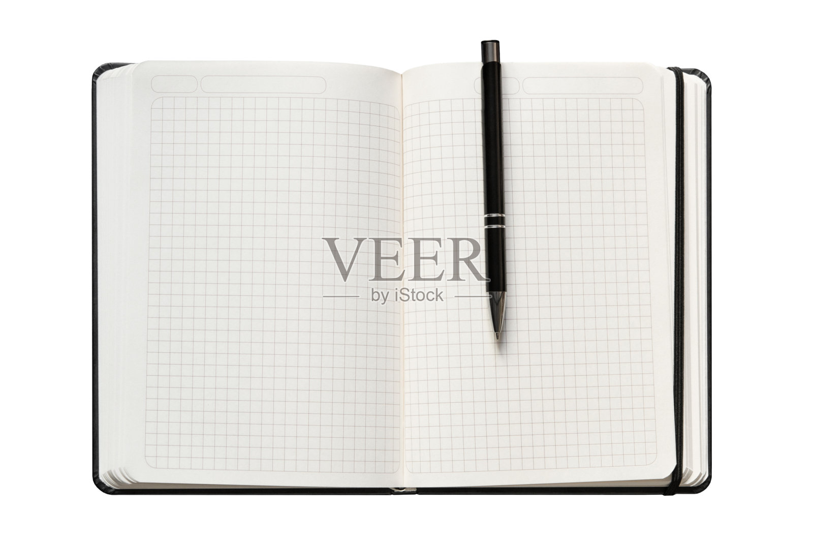 打开黑色皮革笔记本和黑色钢笔,孤立在白色背景上。照片摄影图片