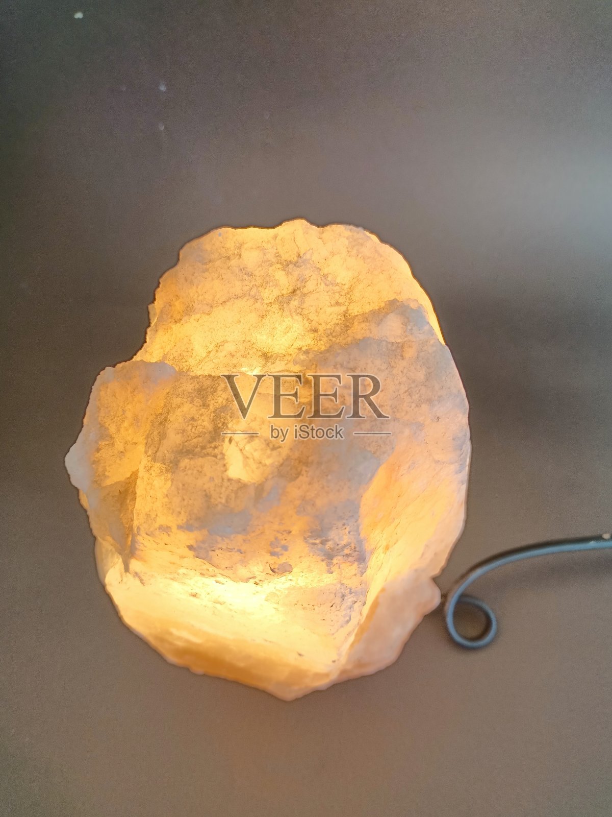 岩盐灯照片摄影图片