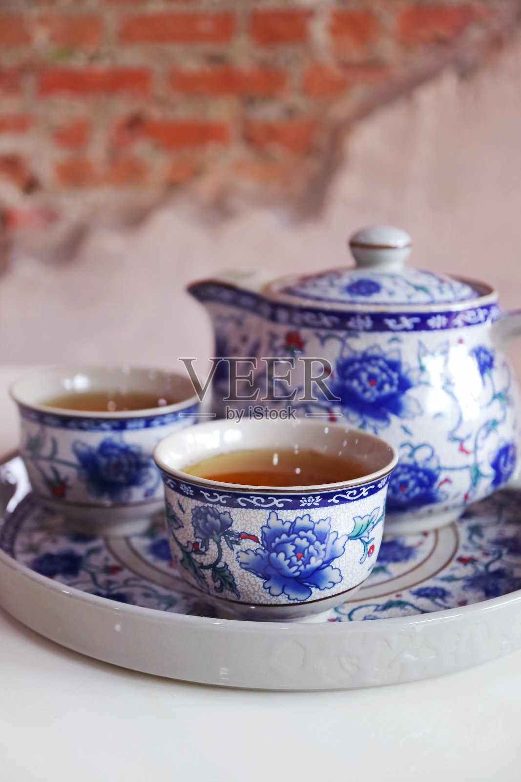 中国热乌龙茶和茶壶特写照片摄影图片