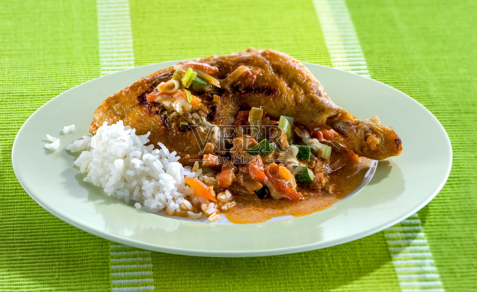 食物:蔬菜烤鸡腿照片摄影图片