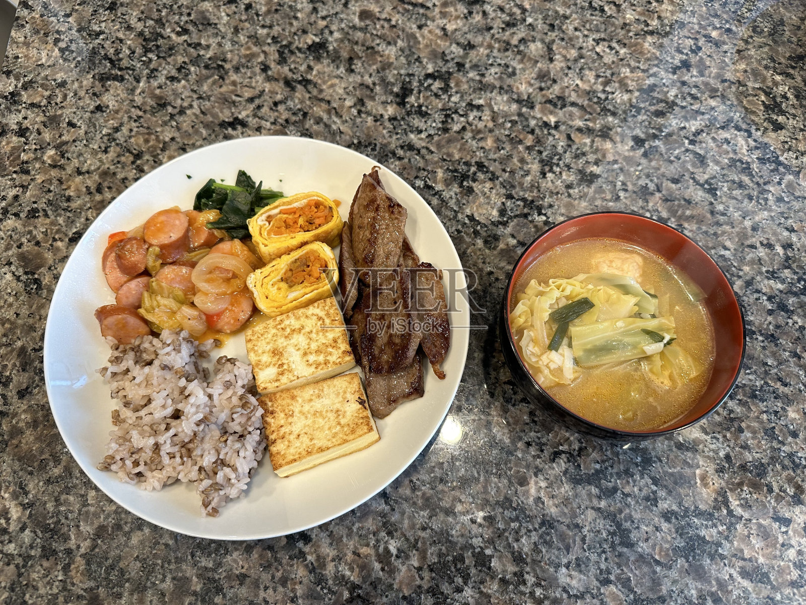 自制午餐盘照片摄影图片