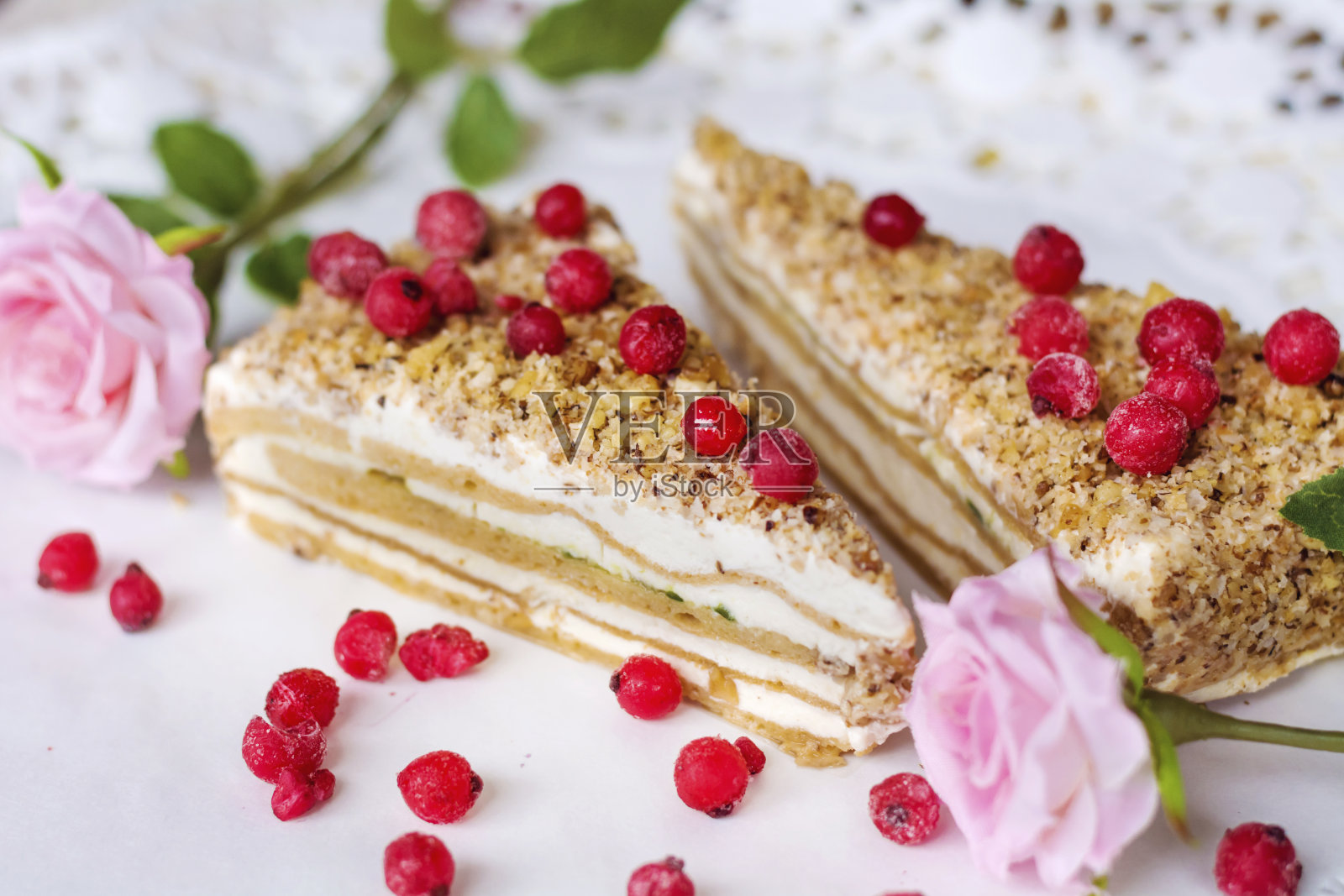 法式乡村香草核桃蛋糕照片摄影图片