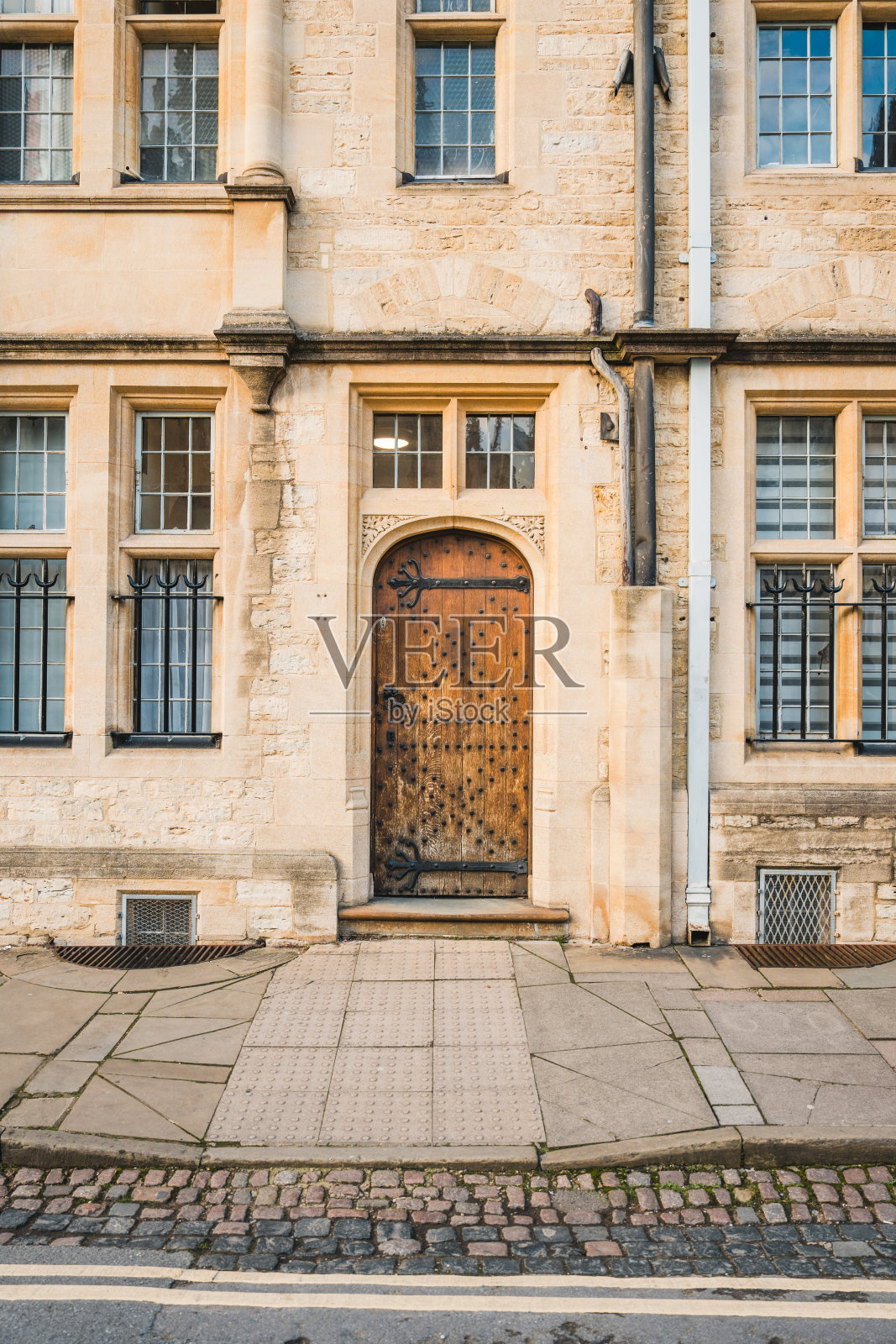 英国牛津市中心宏伟的历史建筑照片摄影图片