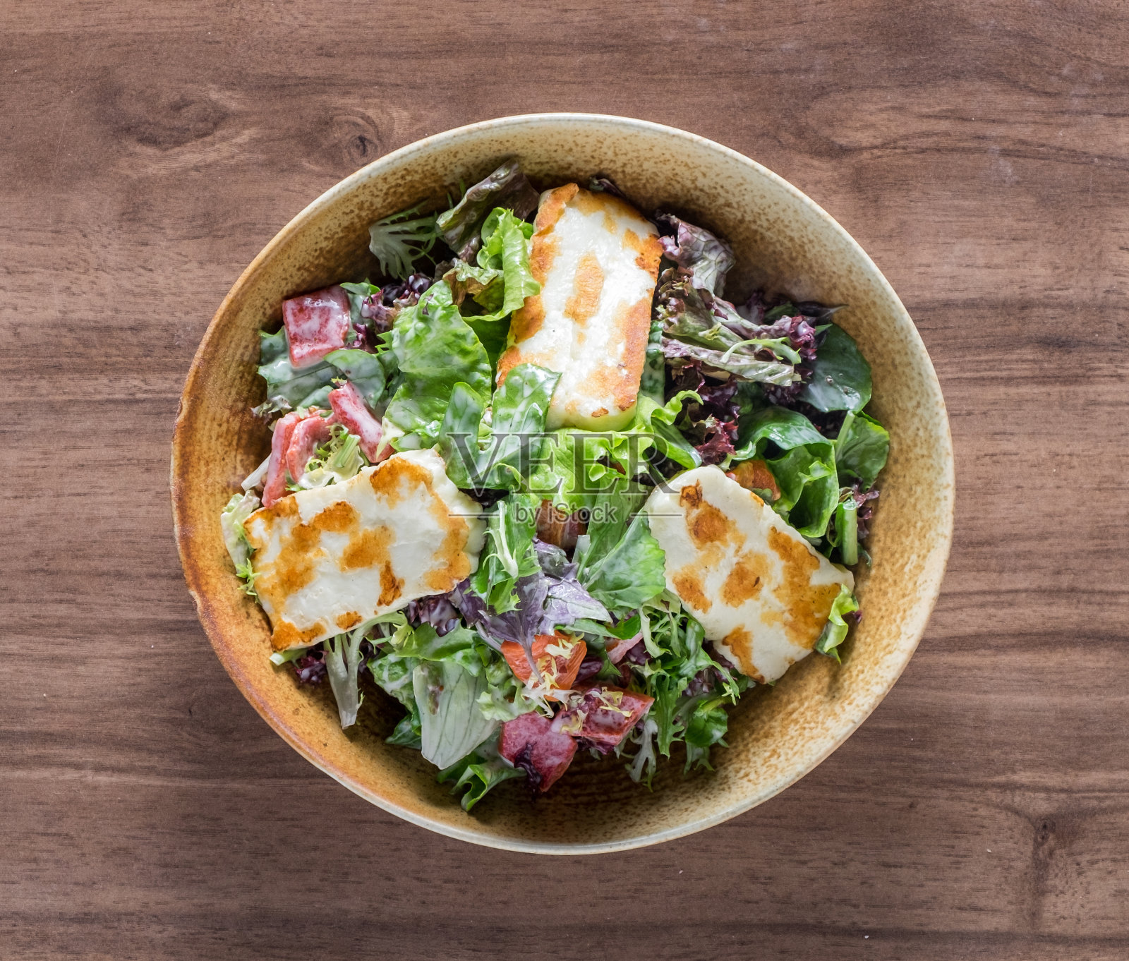 用不同方法烹制的肉类和鸡肉菜肴照片摄影图片