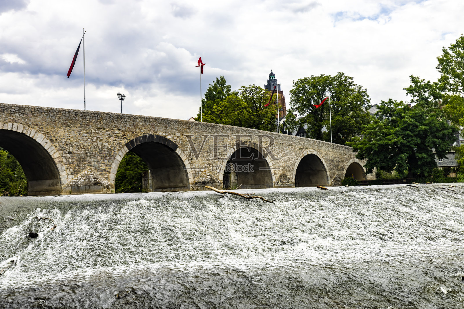 韦茨拉尔的老桥照片摄影图片