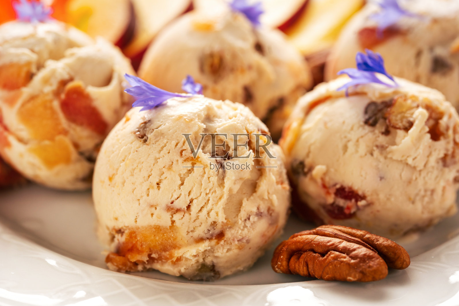 自制甜桃子冰淇淋宏照片摄影图片