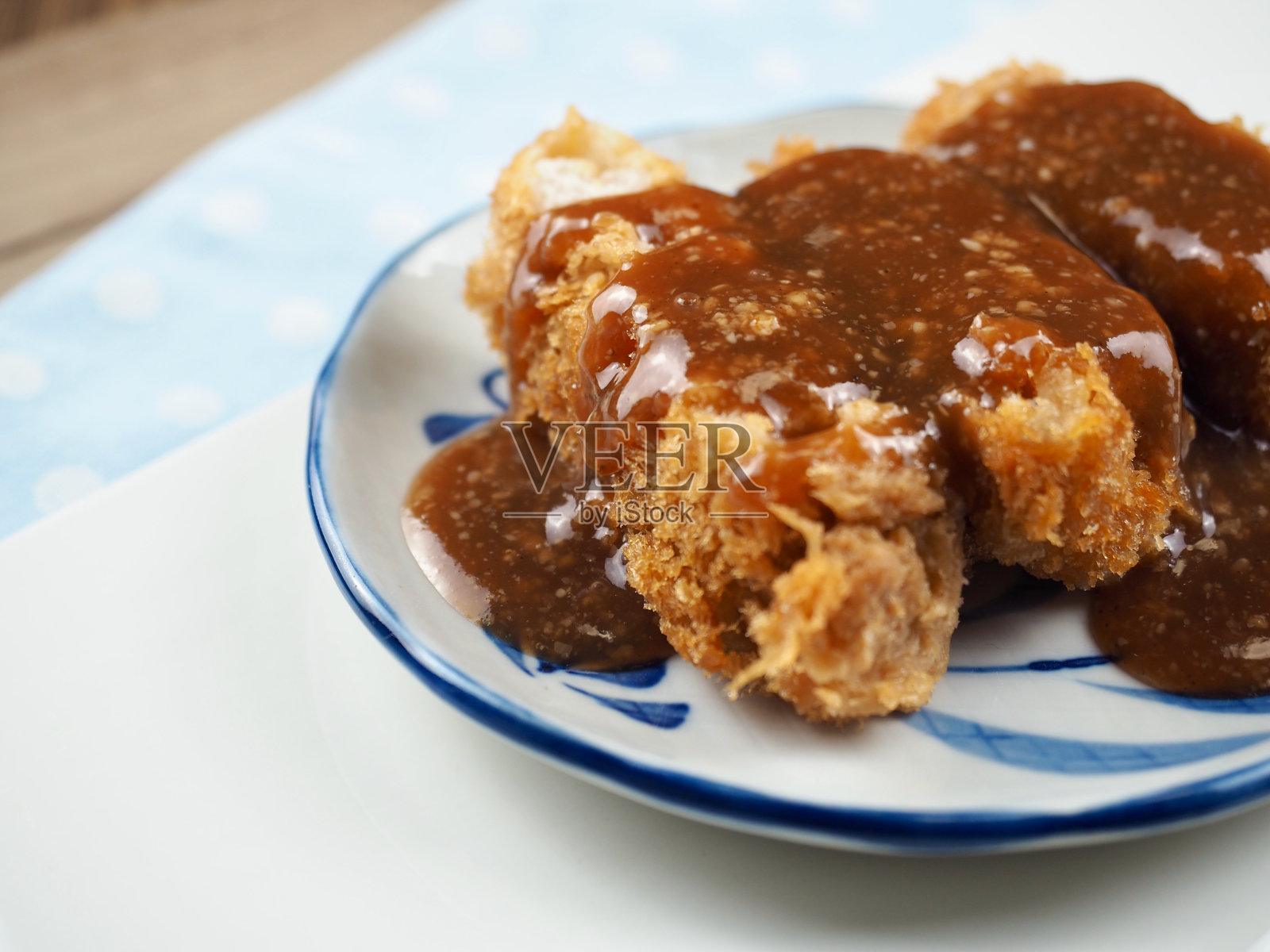 亚洲食品猪排和肉酱照片摄影图片