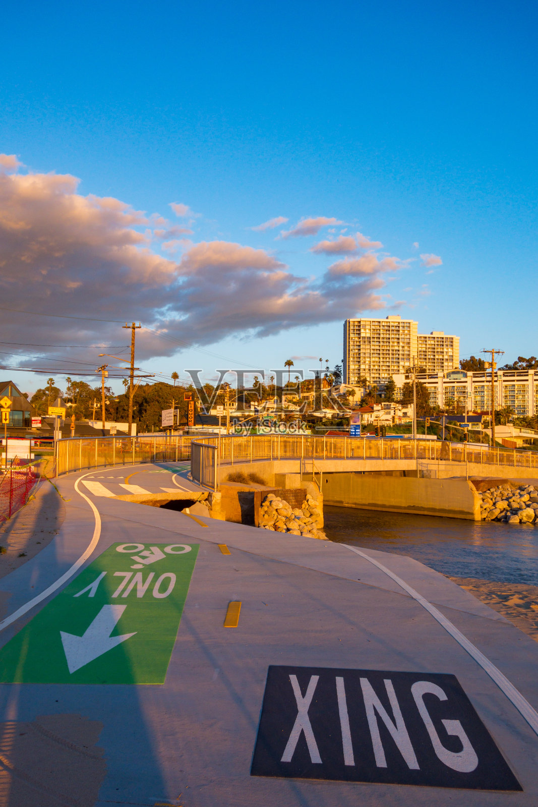 马文布劳德自行车道崩溃照片摄影图片