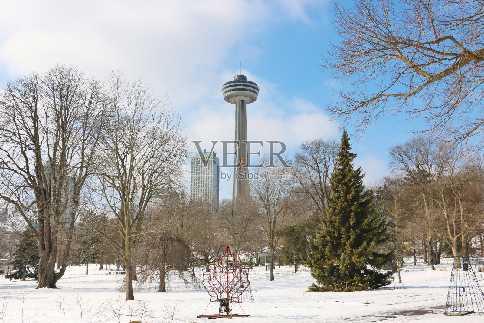 尼亚加拉大瀑布和摩天塔照片摄影图片