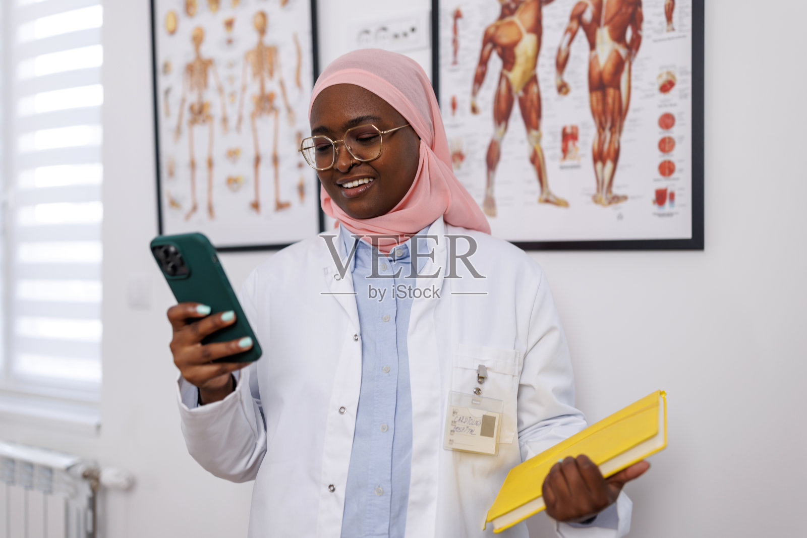 即时连接,更好的护理照片摄影图片