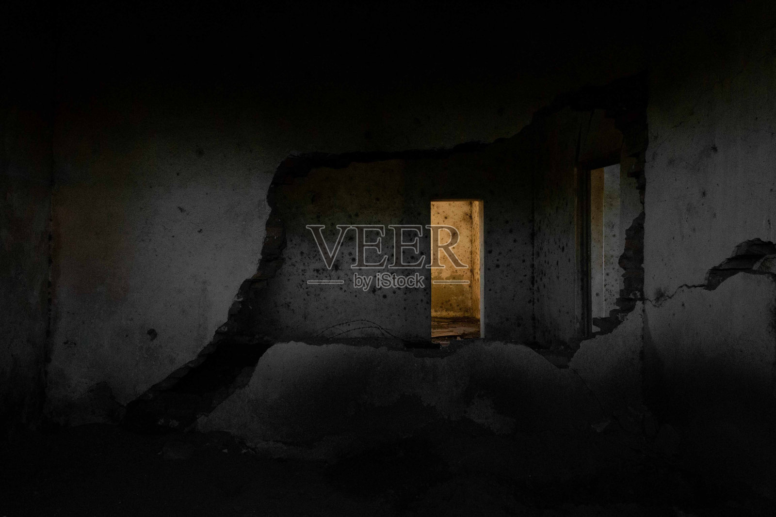 废弃的房子照片摄影图片