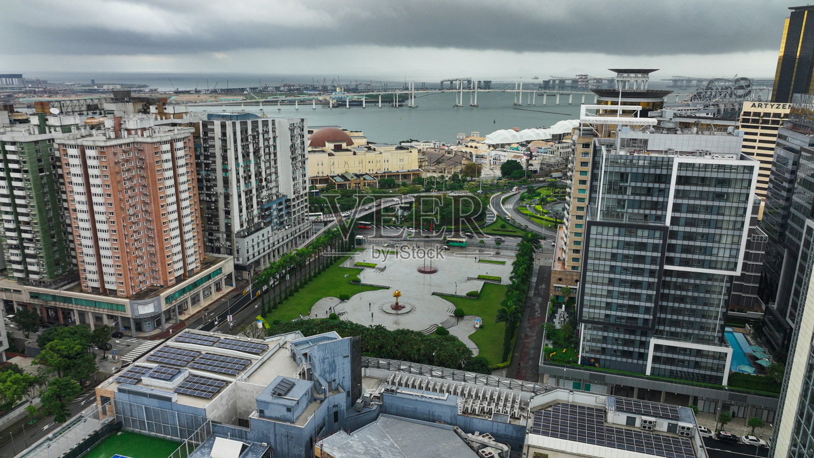 从高楼大厦俯瞰澳门城市全景照片摄影图片