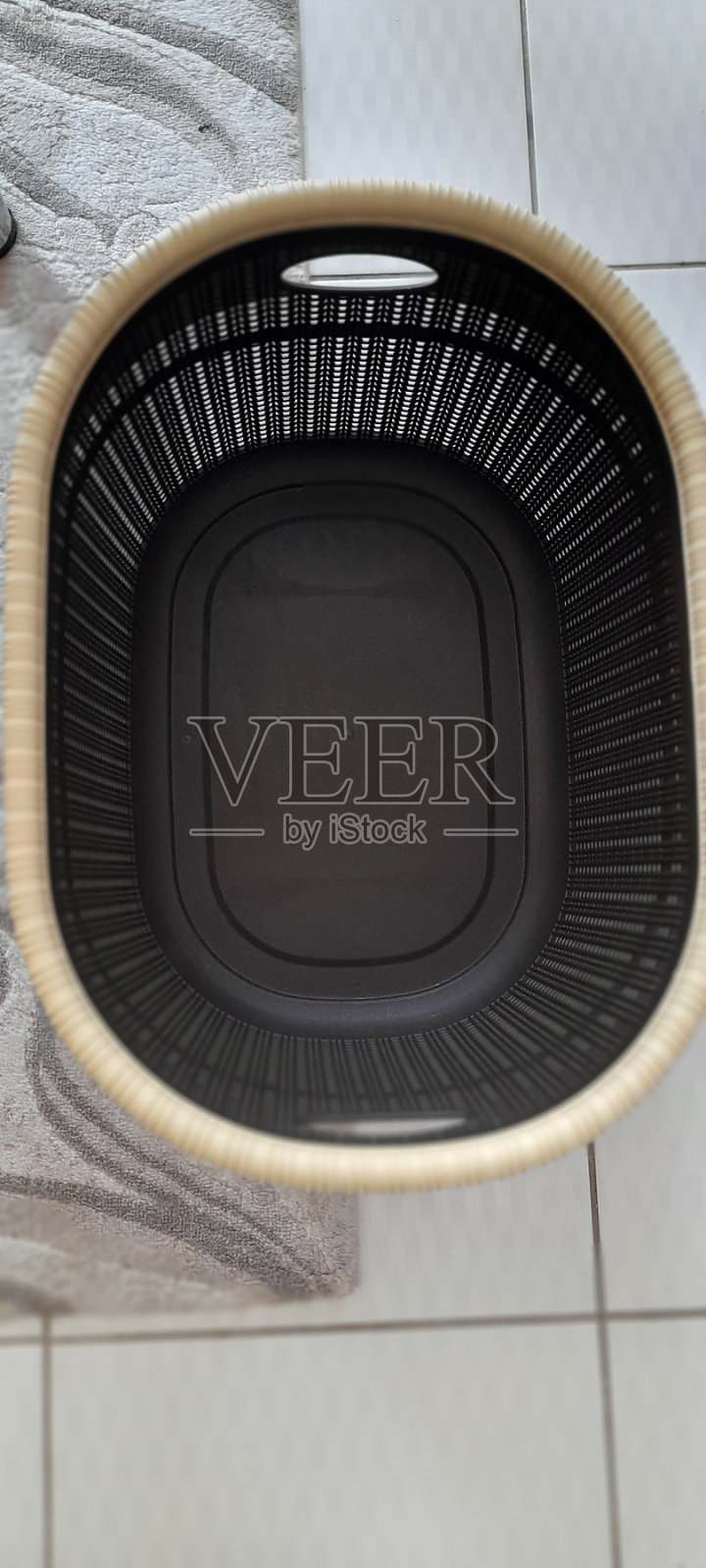 空的洗衣篮照片摄影图片