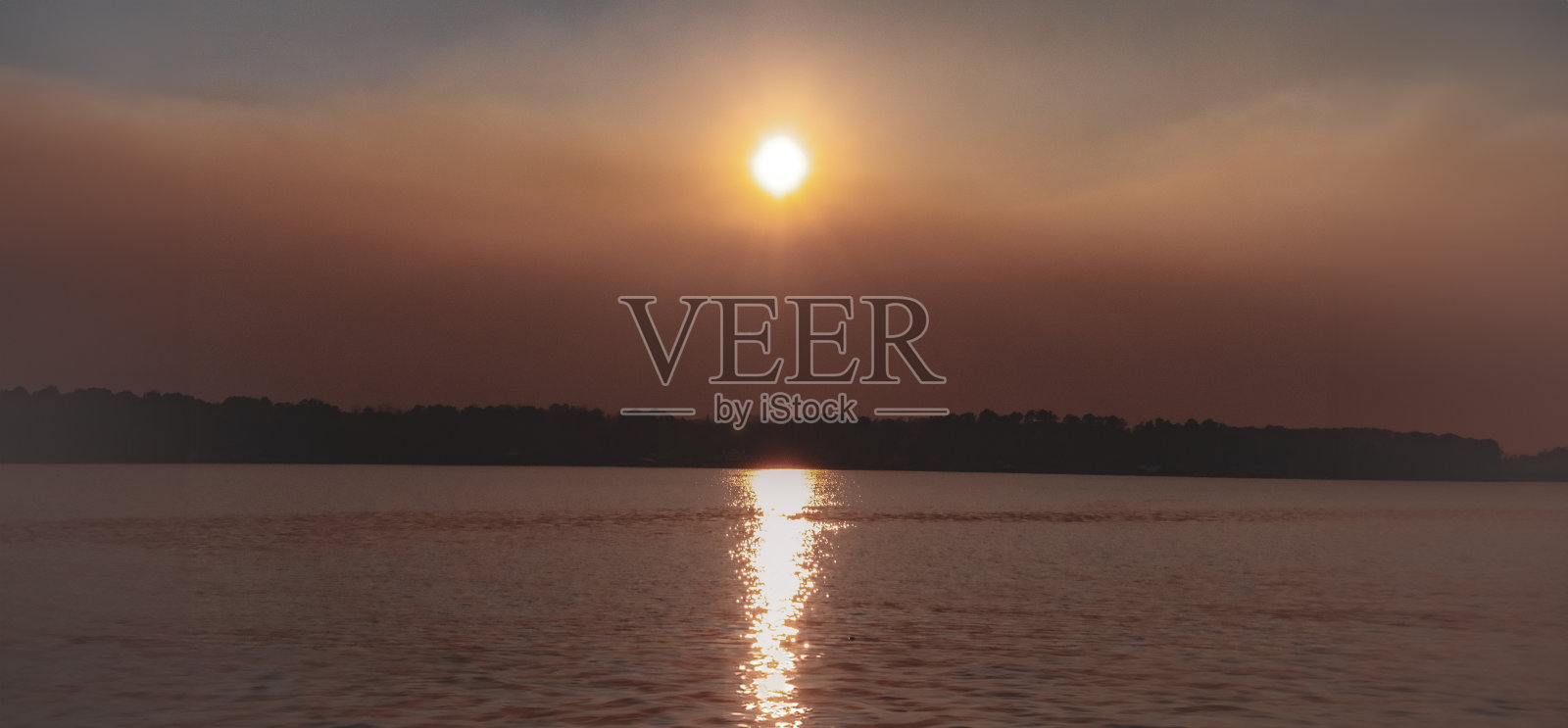 点亮线路照片摄影图片