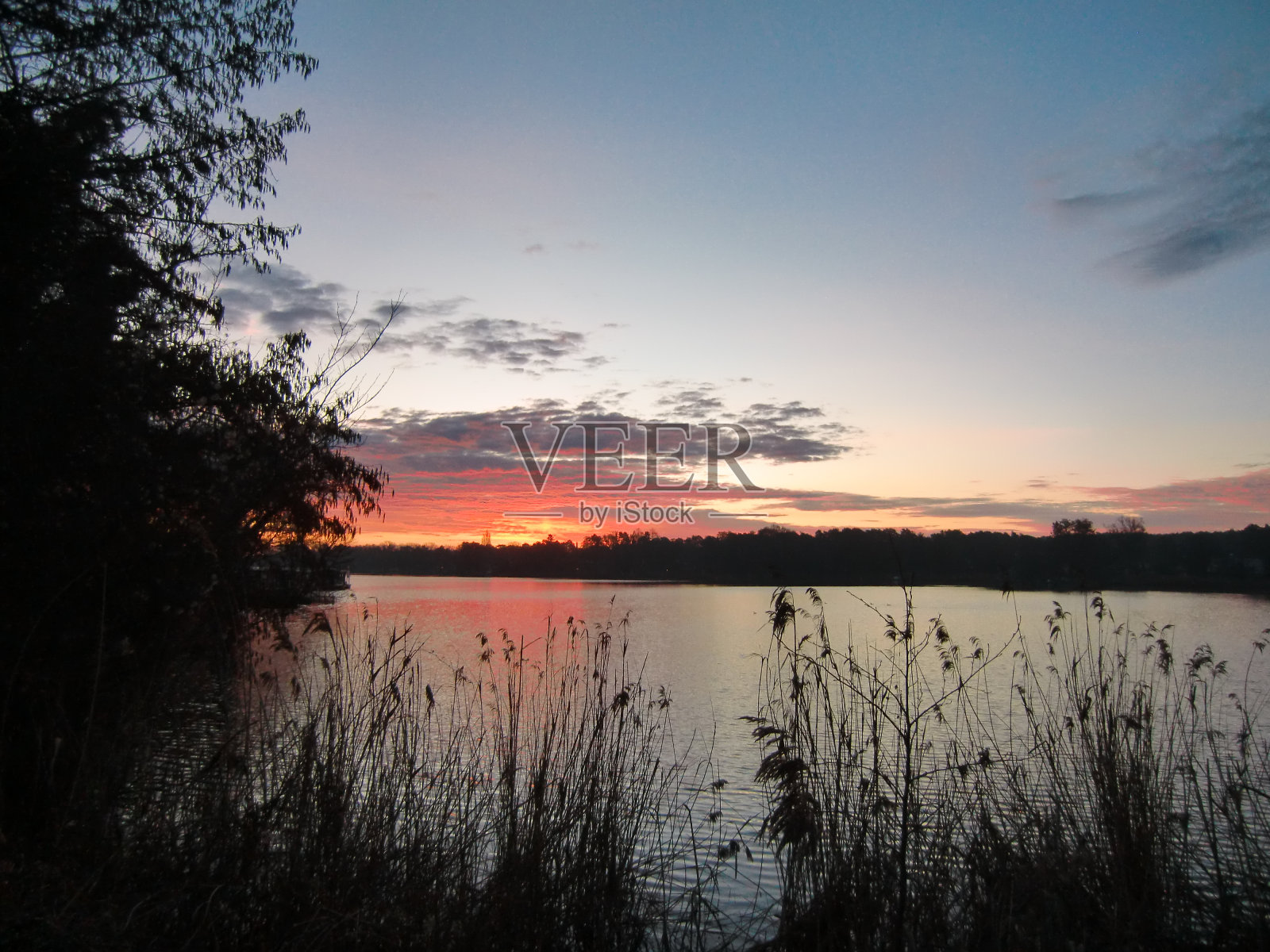 见bei Sonnenaufgang照片摄影图片