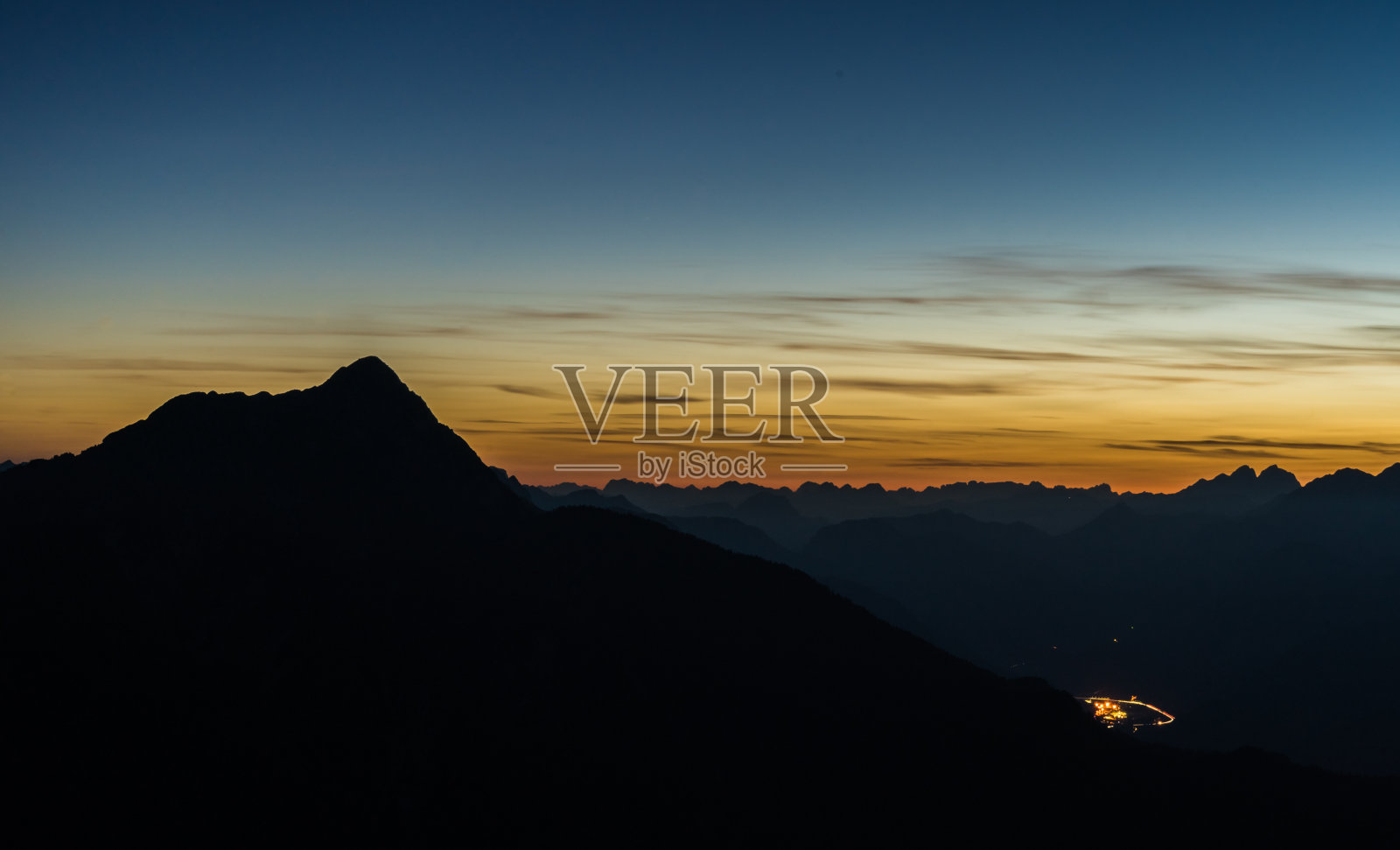 高山日落照片摄影图片