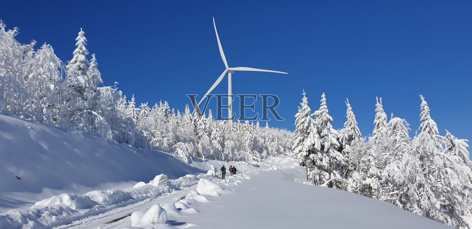 大自然的威严:徒步旅行和山地冒险照片摄影图片