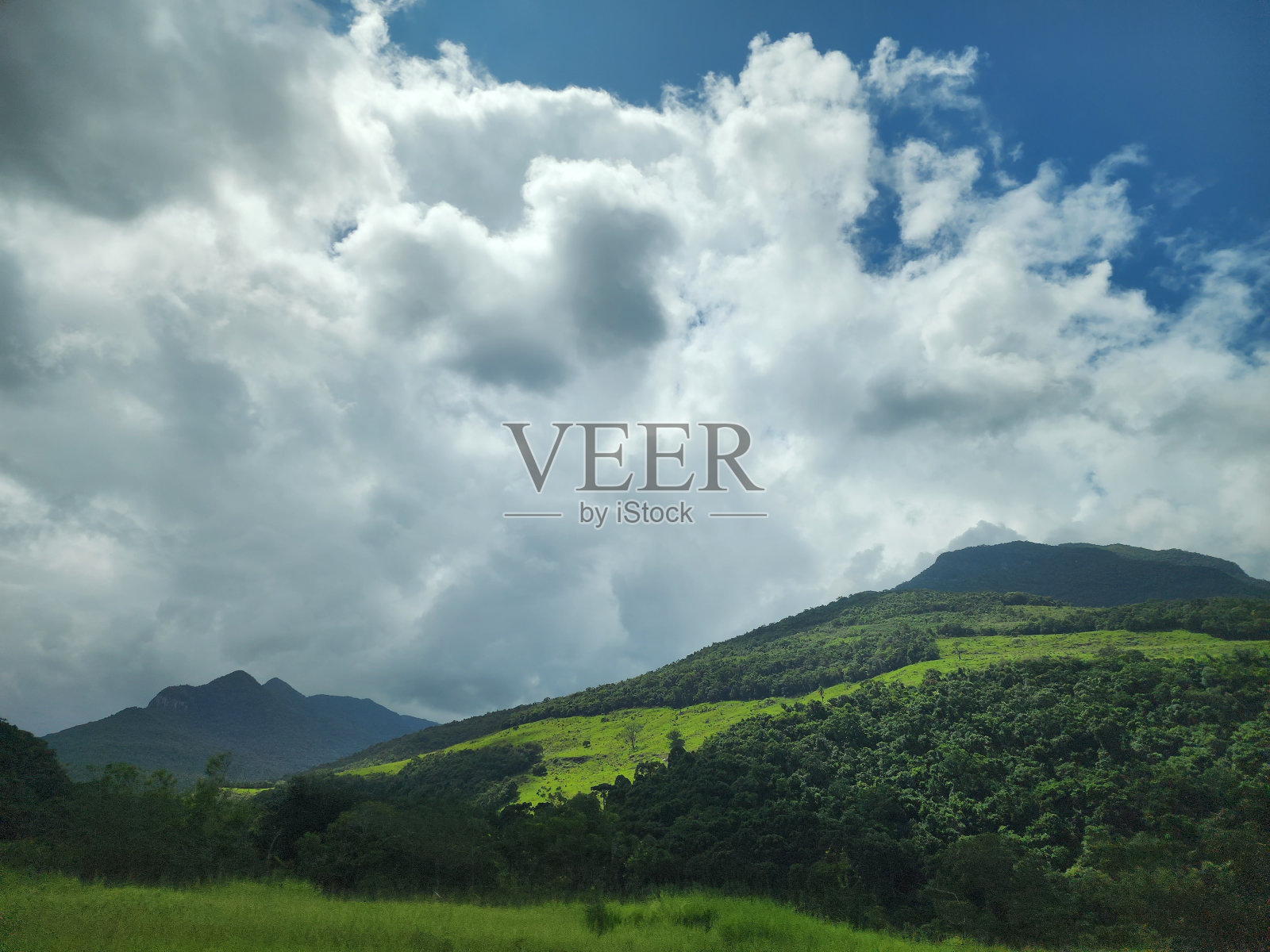 山云蓝天照片摄影图片