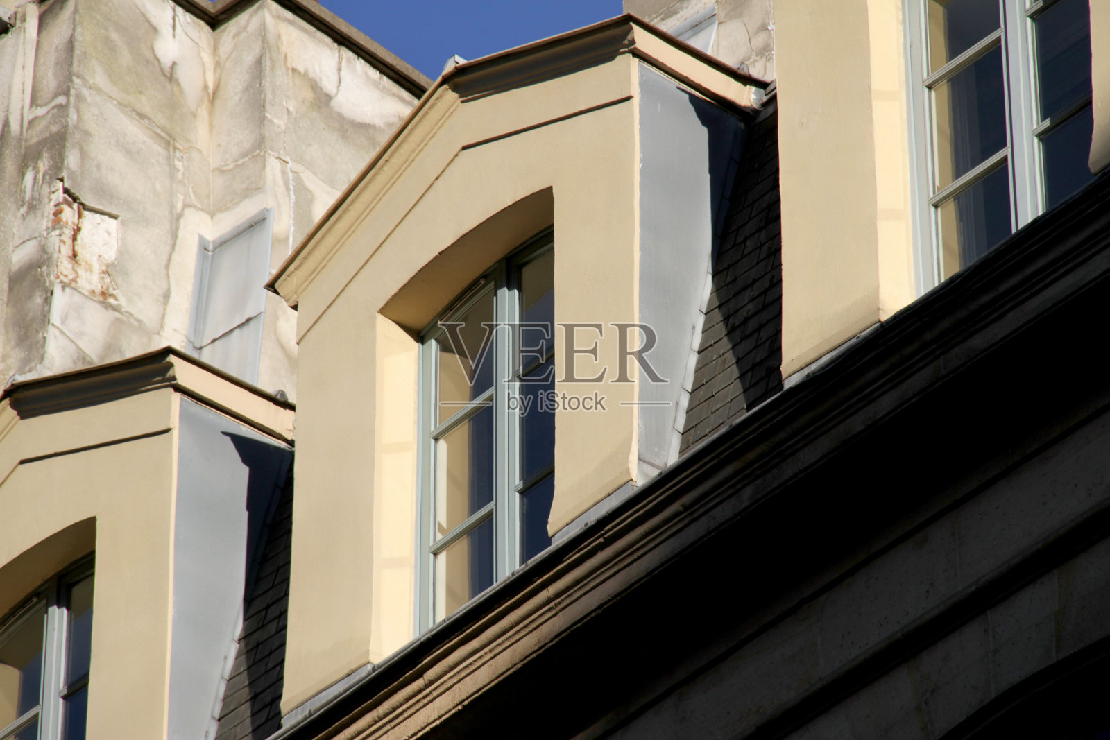 高高的窗户照片摄影图片