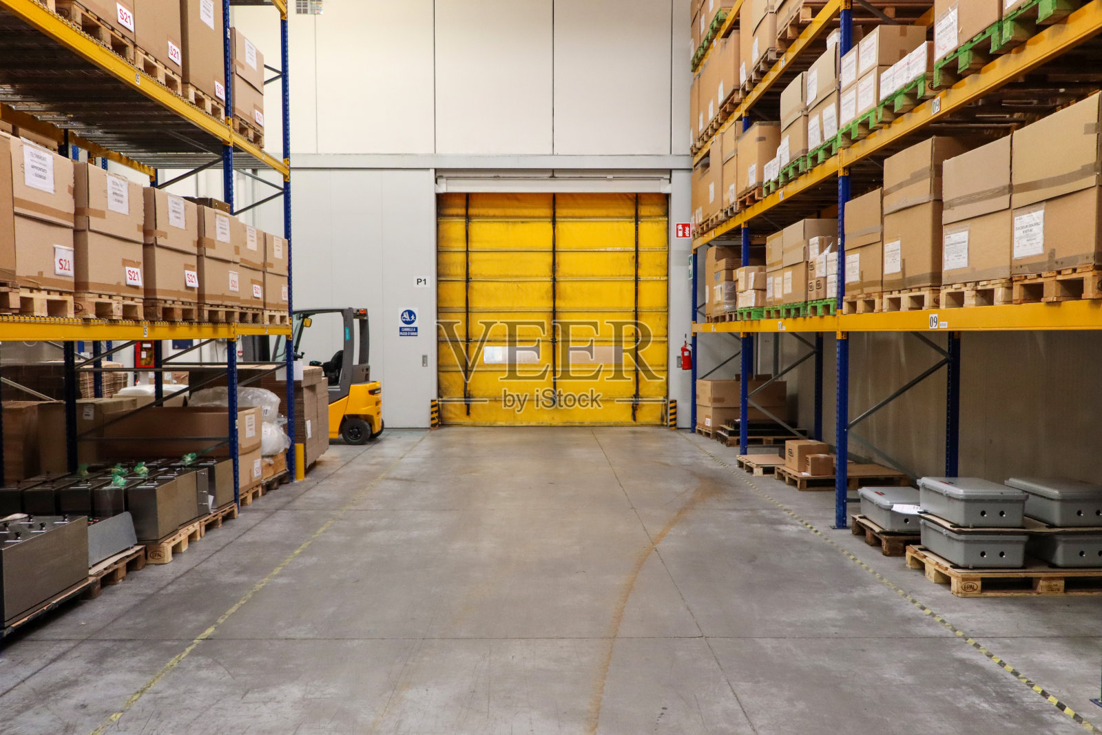 仓库照片摄影图片