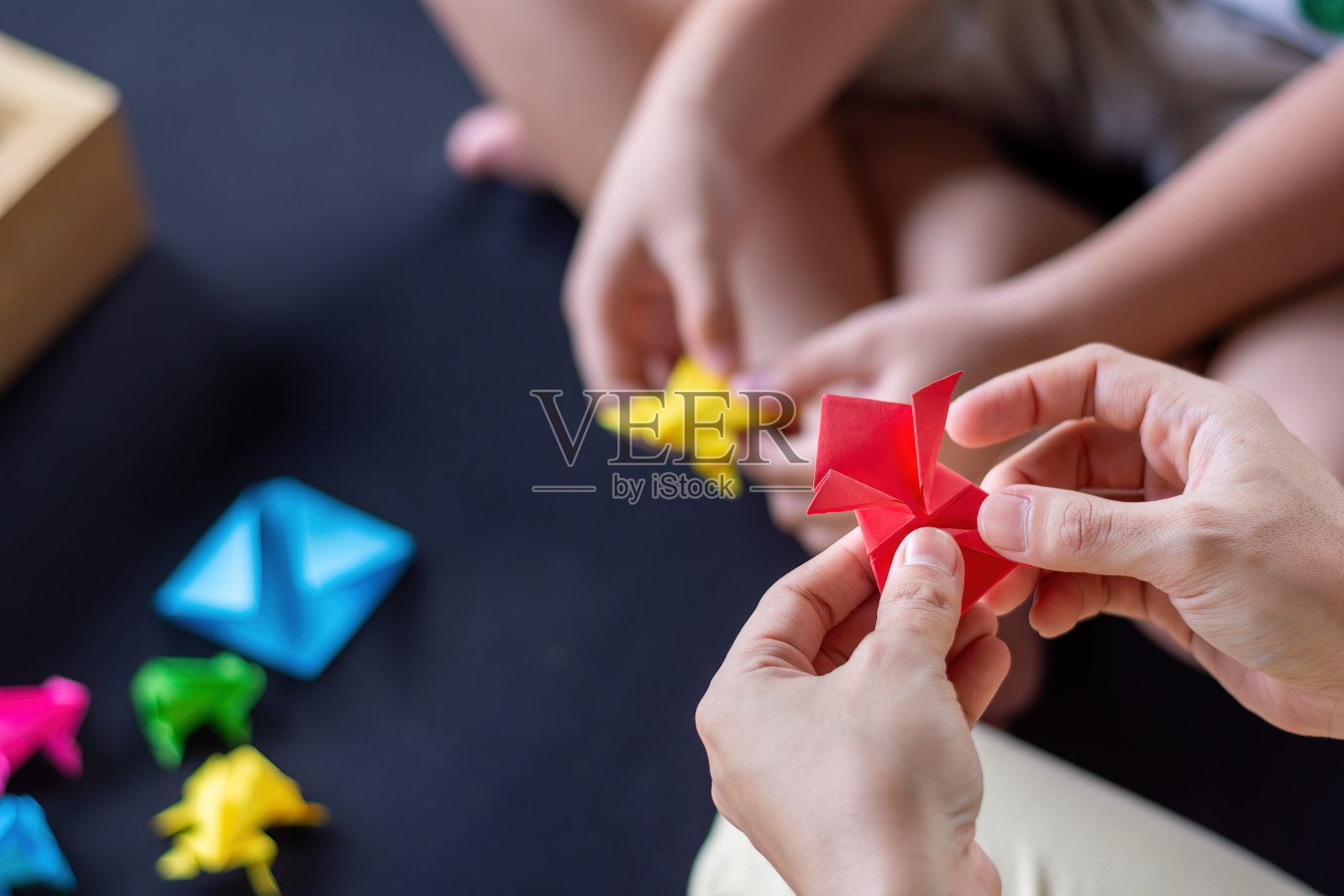 丰富多彩的工艺品照片摄影图片