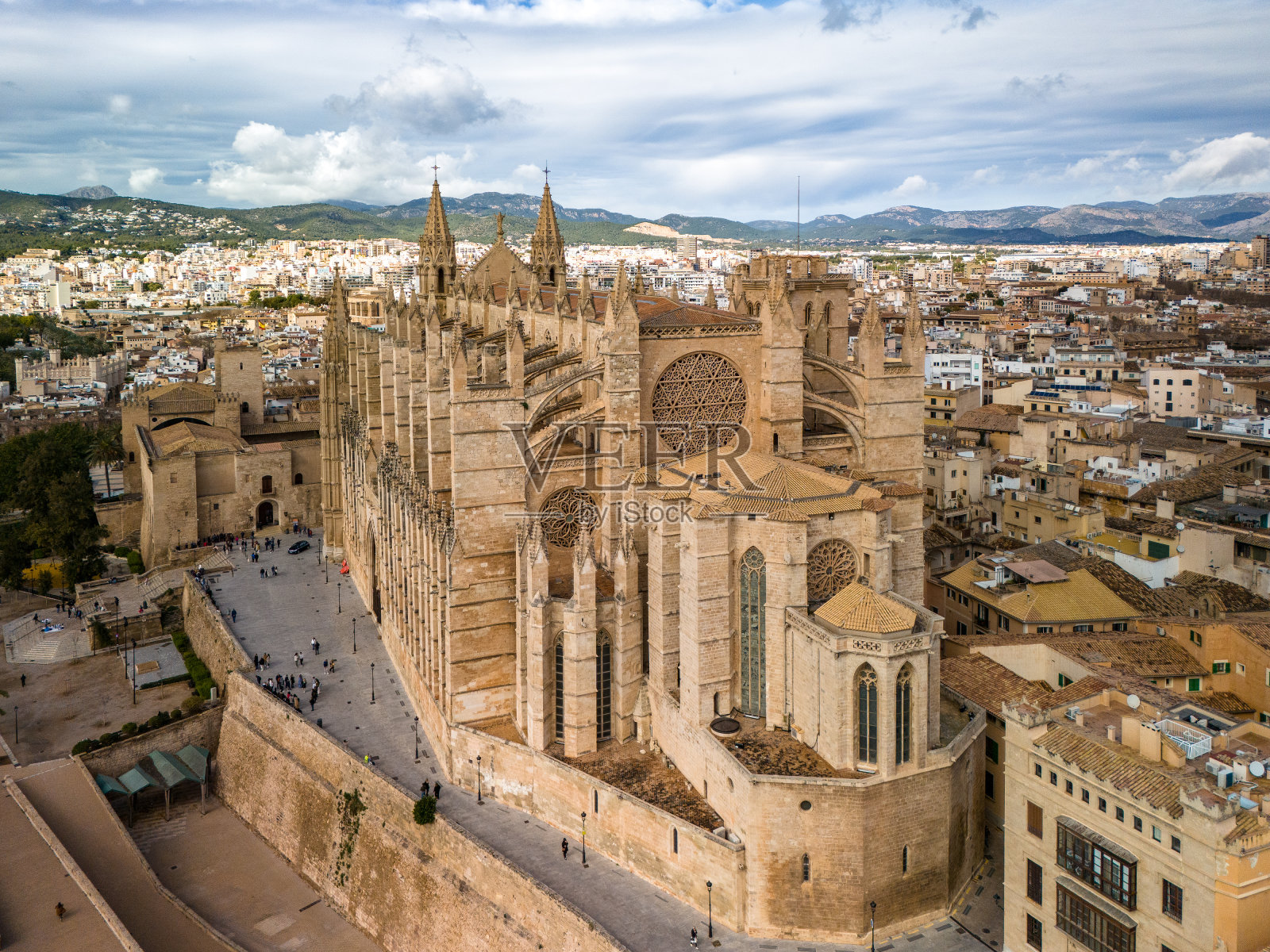 马略卡大教堂的鸟瞰图照片摄影图片