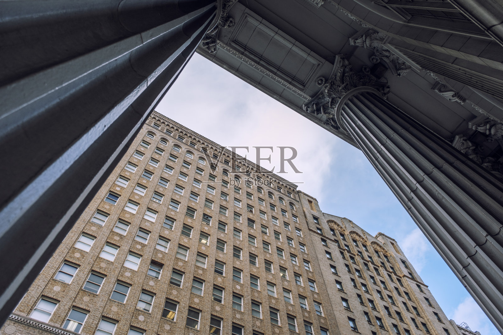 旧金山历史和现代建筑的低角度视图照片摄影图片