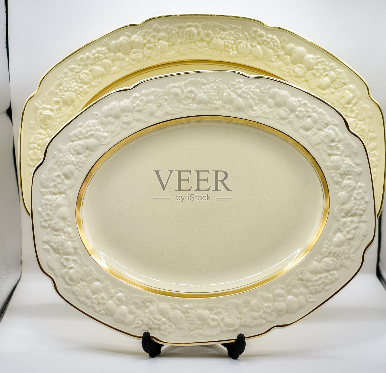 古董瓷餐具照片摄影图片