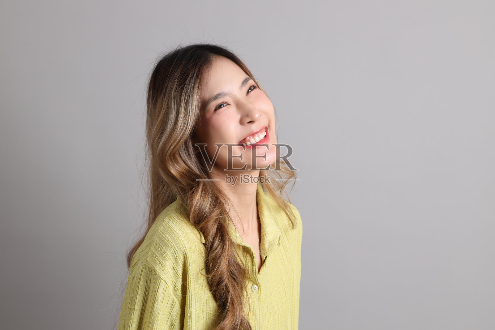 年轻女子照片摄影图片