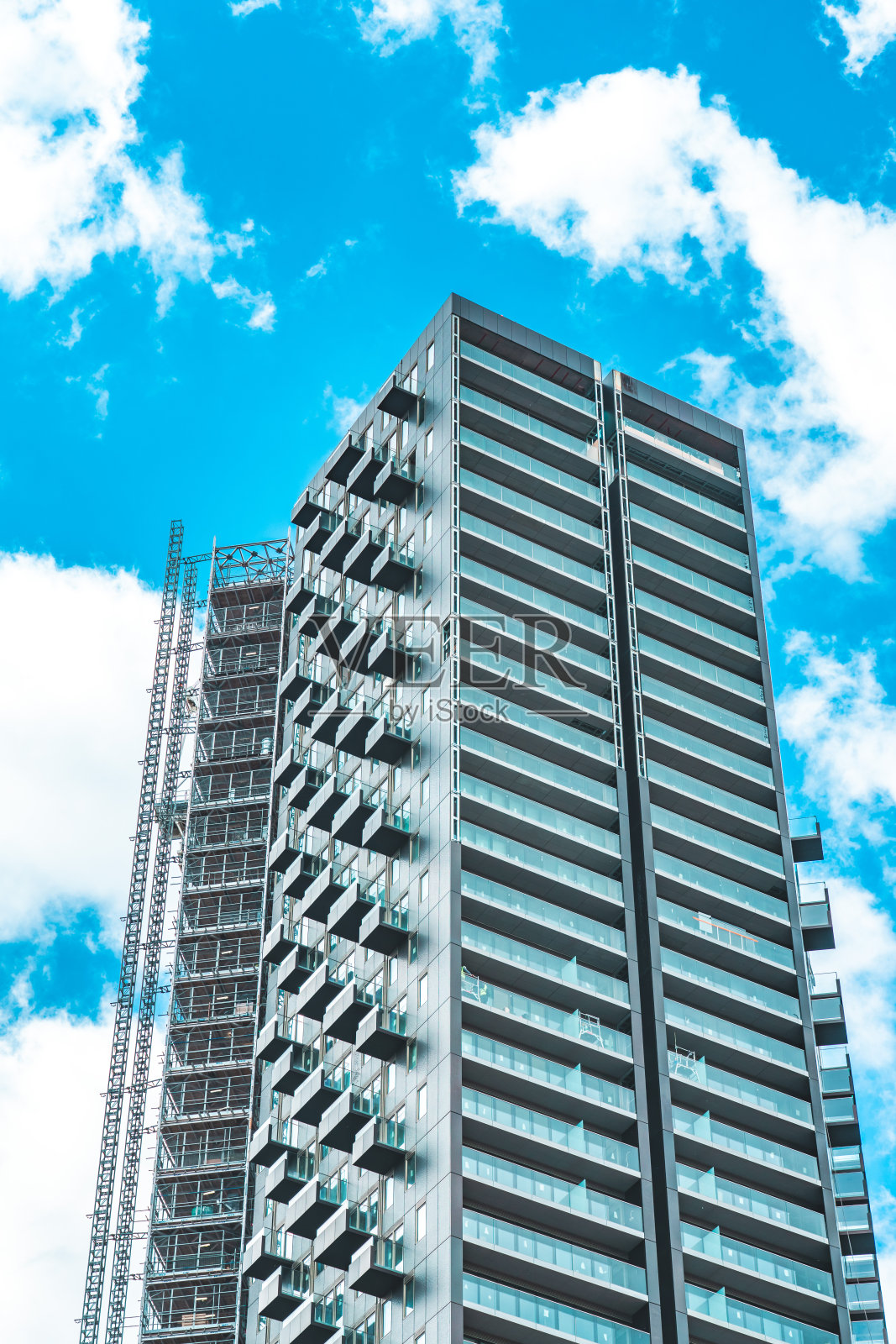 伦敦的摩天大楼和建筑工地照片摄影图片