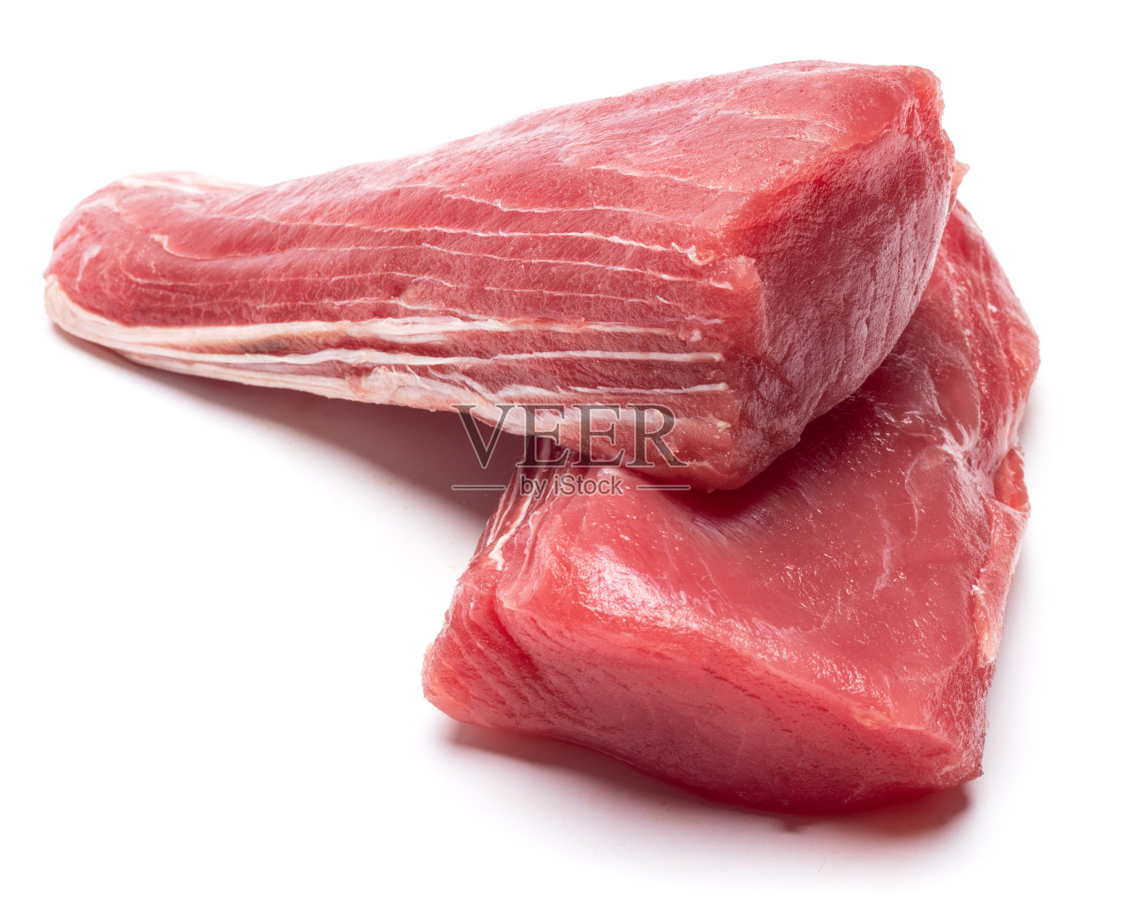 新鲜金枪鱼排孤立在一个白色的背景照片摄影图片