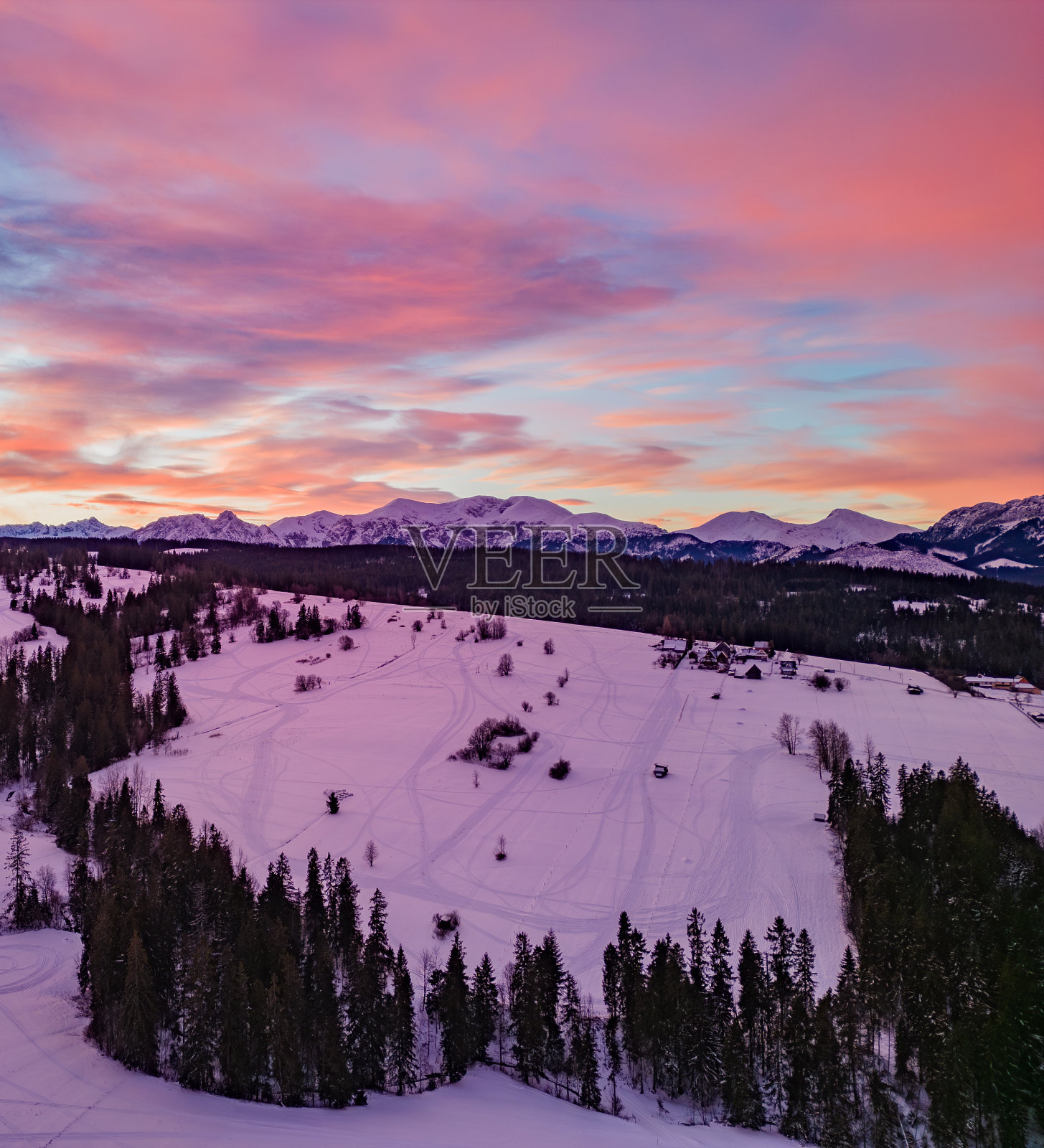 冬季西塔特拉山脉的景色照片摄影图片