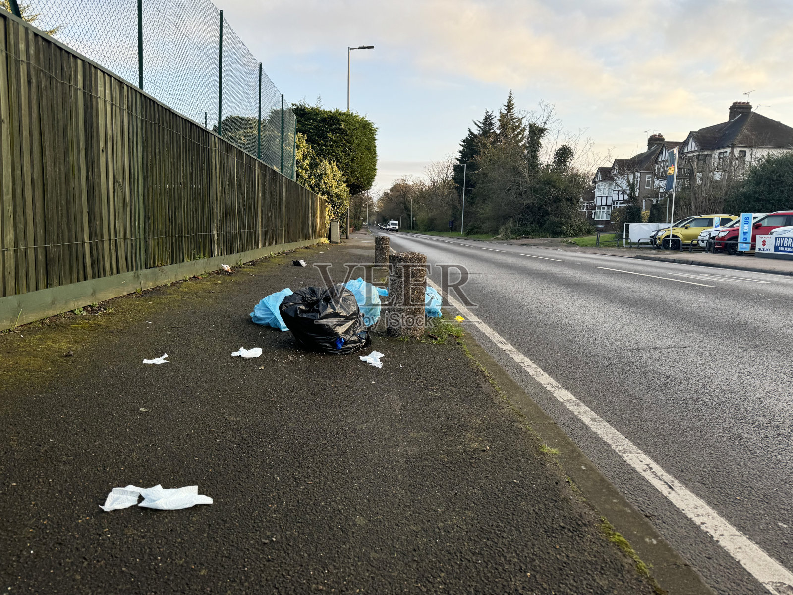 街上的垃圾照片摄影图片