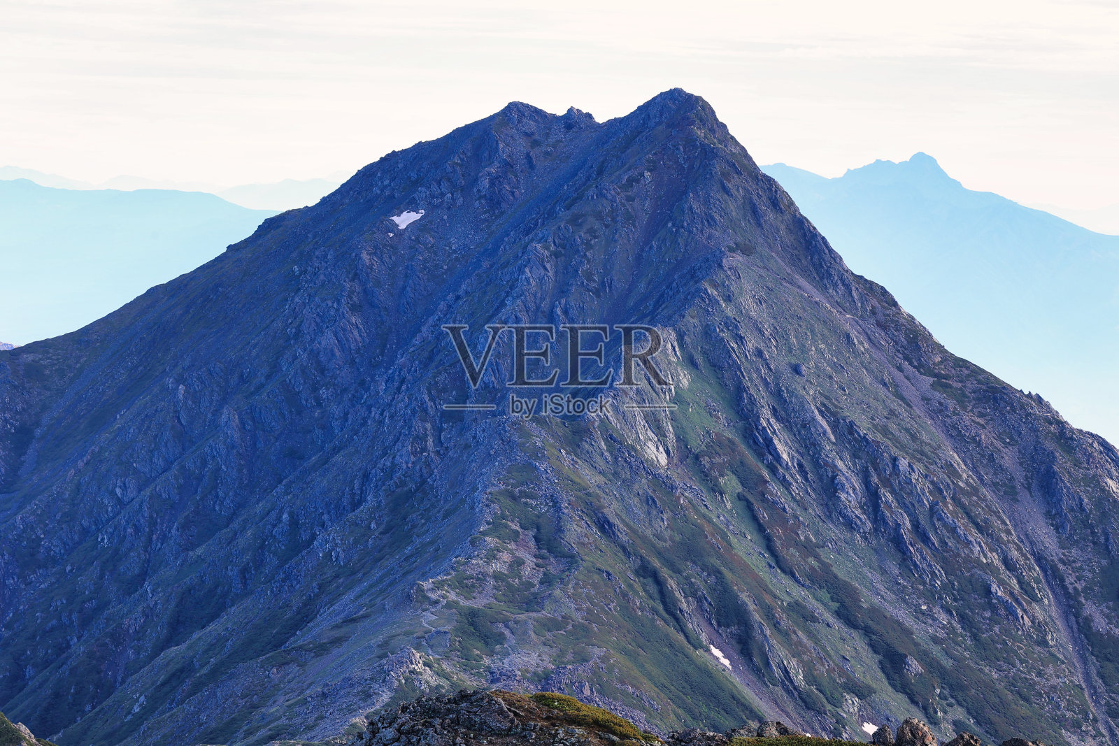 日本南阿尔卑斯山的喜多山照片摄影图片