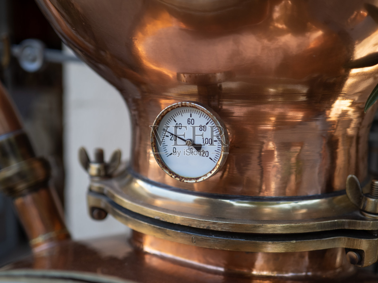 旧铜蒸馏器照片摄影图片