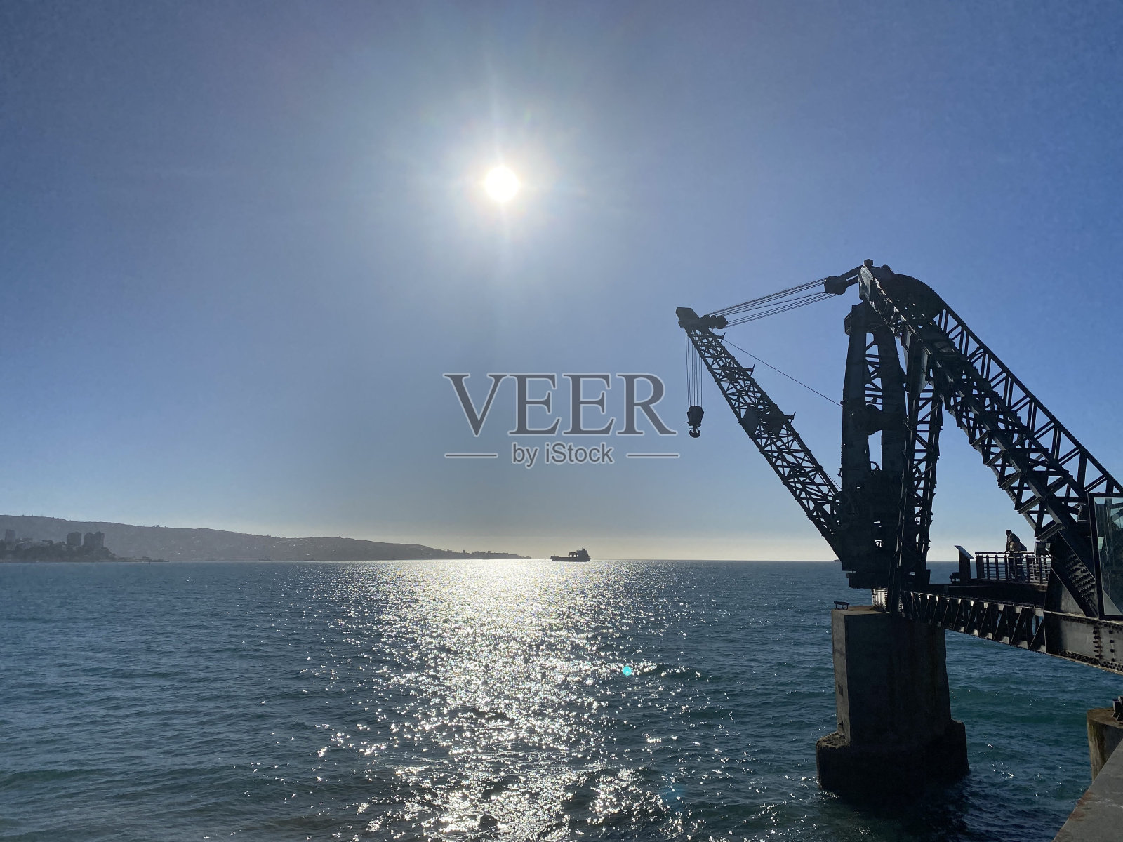 海滩的一天照片摄影图片