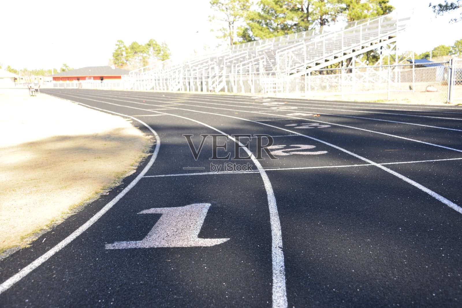 赛道上的一号车道照片摄影图片