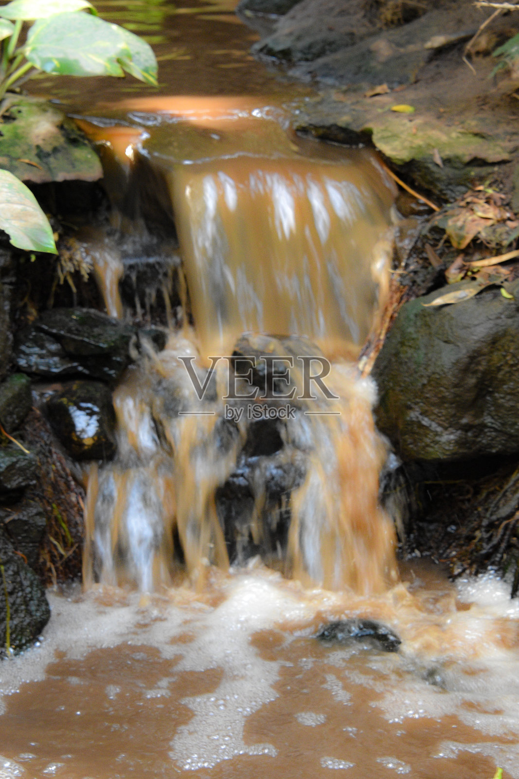 泥泞的流照片摄影图片
