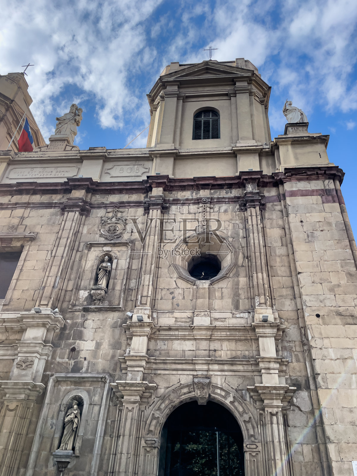 阿玛斯广场、智利圣地亚哥大都会大教堂、智利国家历史博物馆、中央市场和智利圣地亚哥市的美丽航拍画面照片摄影图片