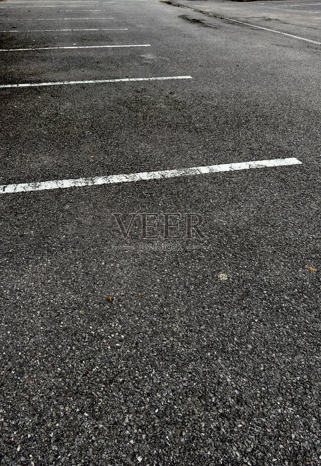 停车场的泊车位照片摄影图片