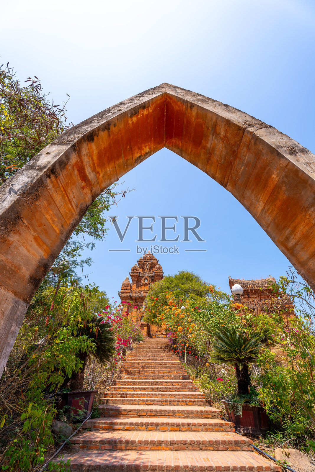 越南宁顺省Po Klong Garai的湛塔景观。照片摄影图片