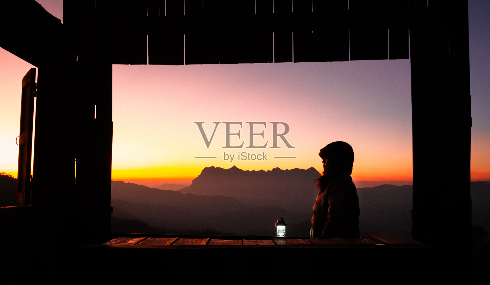 黄昏的天空照片摄影图片