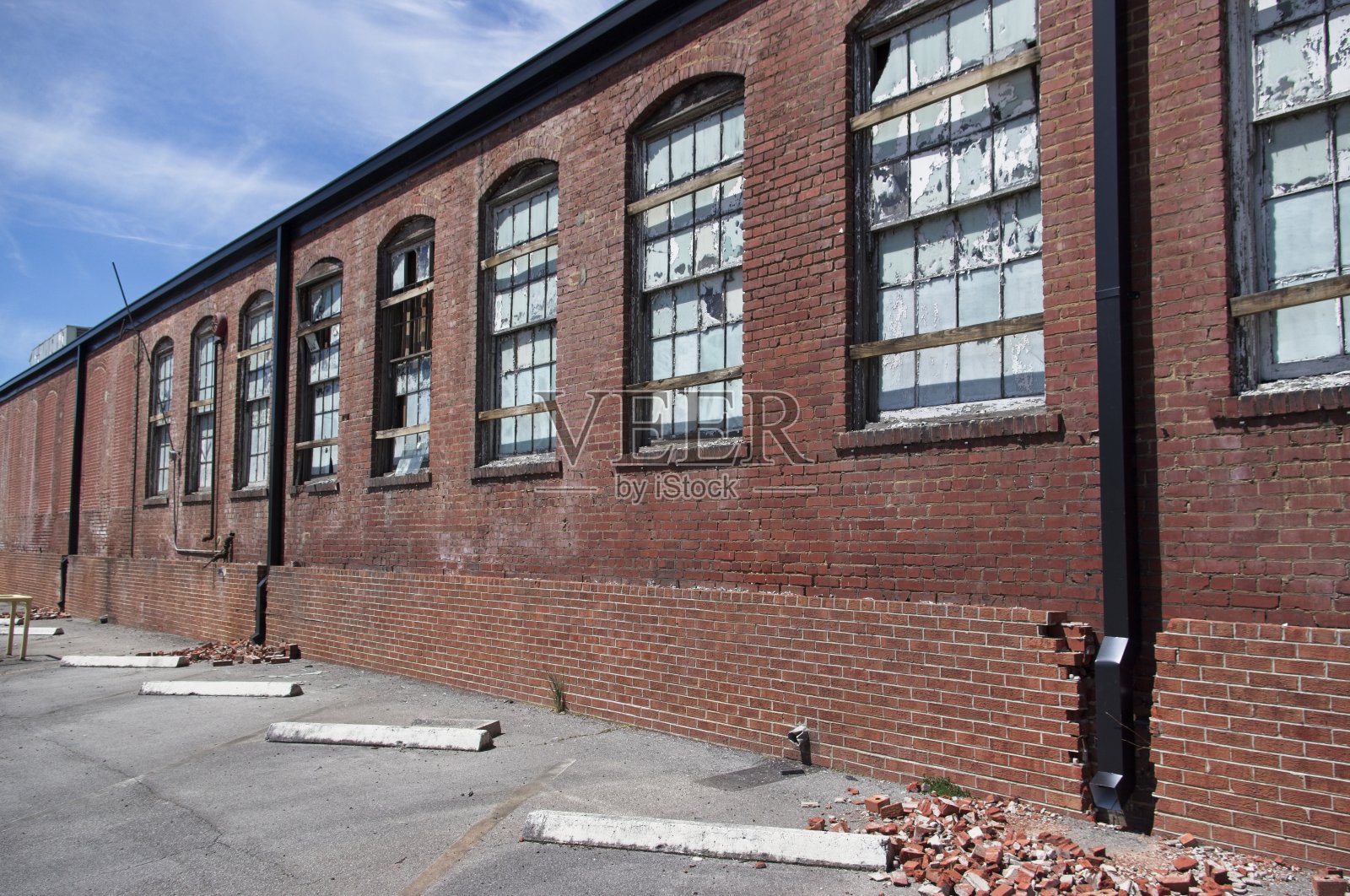 旧砖厂改造前的角度照片摄影图片