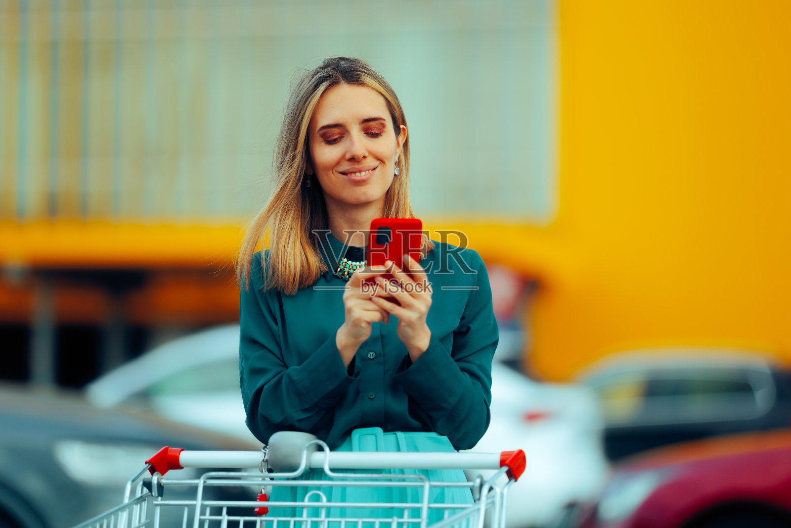 进店前检查手机照片摄影图片