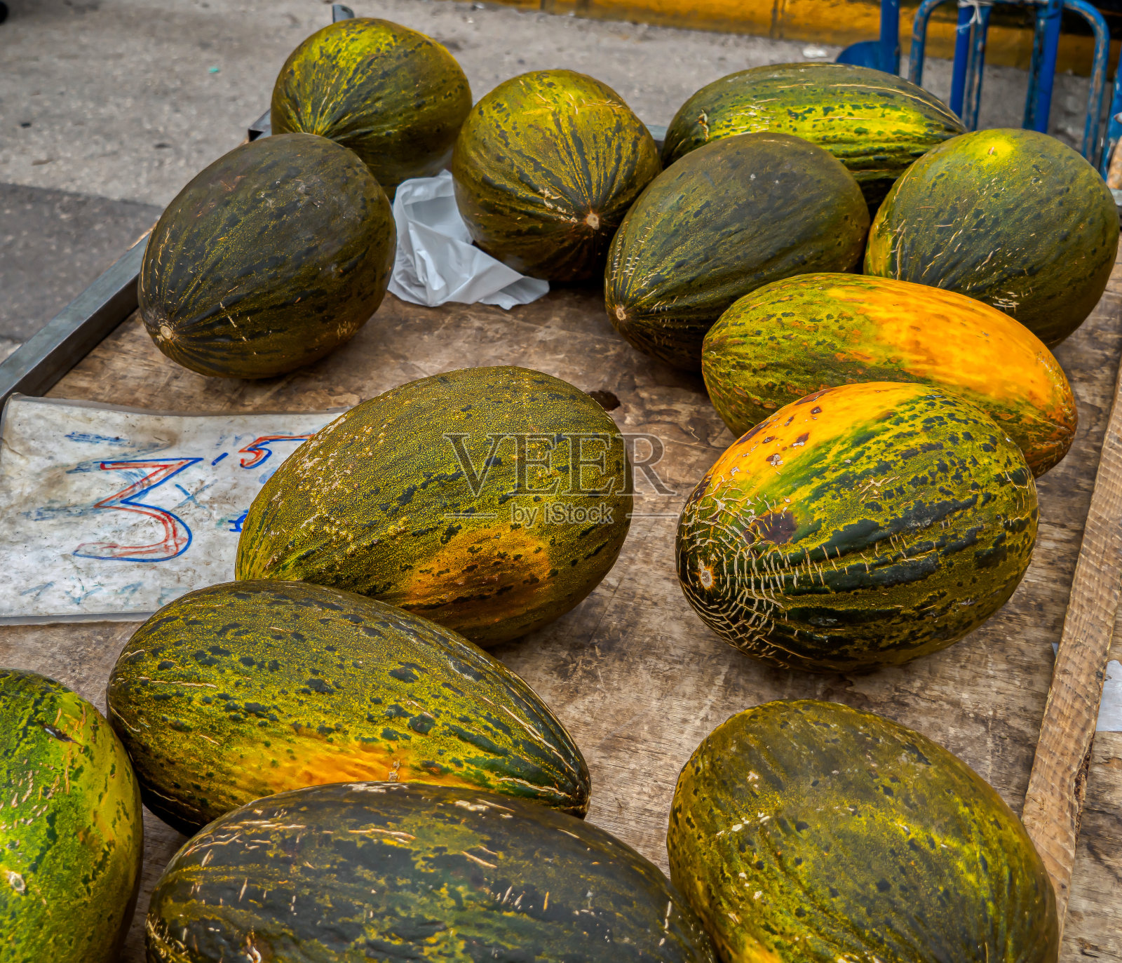 西班牙街头市场的水果和蔬菜照片摄影图片