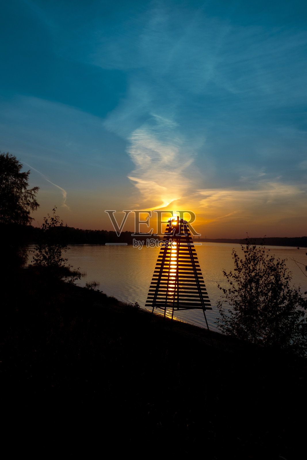 导航标志的对齐照片摄影图片
